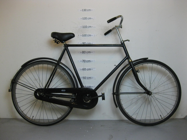 Zwarte herenfiets