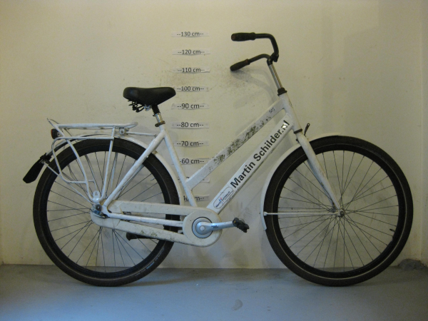 Witte bedrijfsfiets