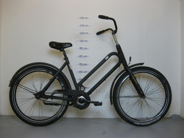 Zwarte damesfiets